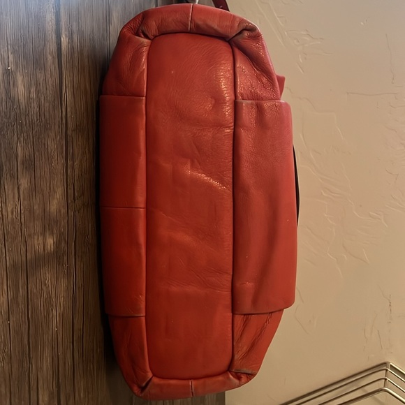 Beautiful  “boho” slouchy Coach bag . Great used condition. - Picture 3 of 4